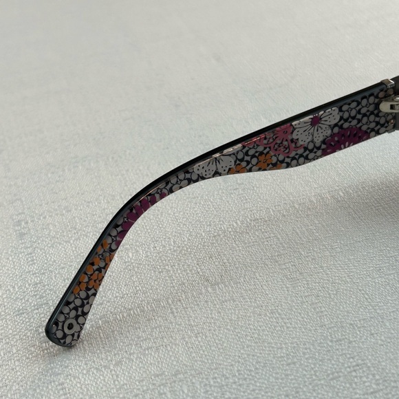 Coach Sarah (S437) Black Sunglasses - Picture 9 of 16